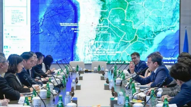 Empresas mineras chinas confirmaron a Massa inversiones en litio en la Argentina