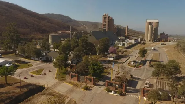 Estudiante de la FI logra implementación exitosa de proyecto de mejora en la empresa Holcim