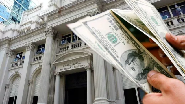 Pagos al FMI, menos exportaciones y más importaciones mantuvieron el déficit en el primer trimestre