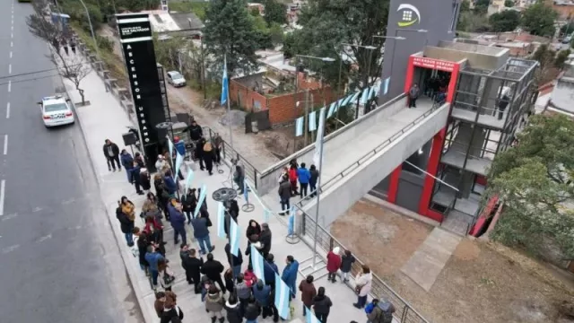 Habemus ascensor: se inauguró el Segundo Ascensor Urbano de la ciudad