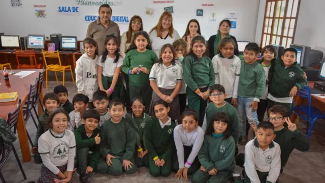 Ledesma acompaña la educación con programas innovadores