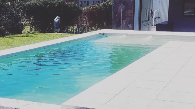 'Todo Áridos Salta' busca liderar el rubro de las piscinas (y ser referente en la construcción de piletas olímpicas)