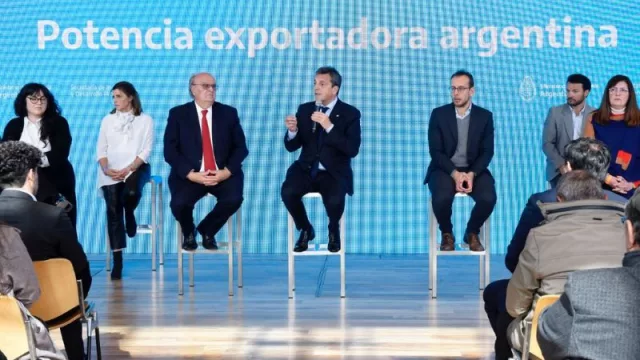 Se anuncia inversión de $ 19.000 millones y créditos para pymes exportadoras (en los sectores minero y energético)