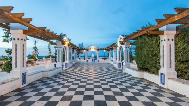 La Comunitat Valenciana registró en agosto una ocupación media hotelera en el litoral cercana al 90%