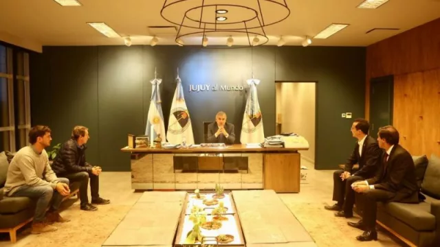 Morales recibió al vicepresidente de CRRC Latin America Corp (para negociar el crédito para el futuro tren solar)