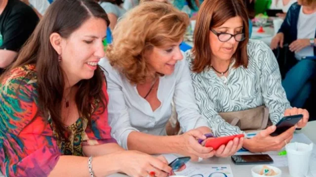 Telecom capacitó docentes jujeños en herramientas digitales