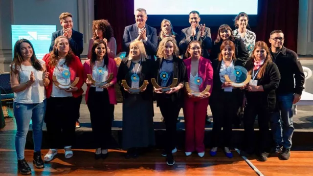 Neuquén recibió distinción nacional en formación y capacitación turística (destacando los esfuerzos de la provincia por seguir mejorando el sector)