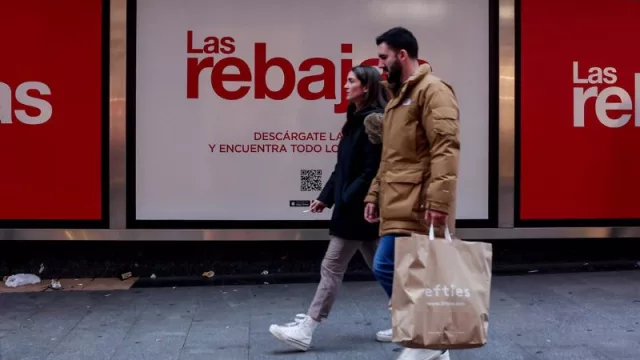 Amazon, Zalando, Zara y El Corte Inglés: las marcas más conocidas de moda 'online' con un gasto promedio de 450 euros anuales por consumidor en España)