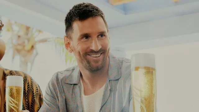 Messi cambia de cerveza: deja Budweiser y se pasa a Michelob Ultra (siempre dentro de marcas de AB InBev, claro)