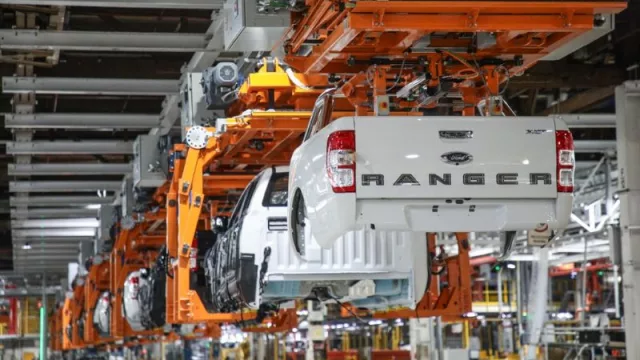 Ford aumentará 15% su producción de vehículos en la Argentina para exportar más