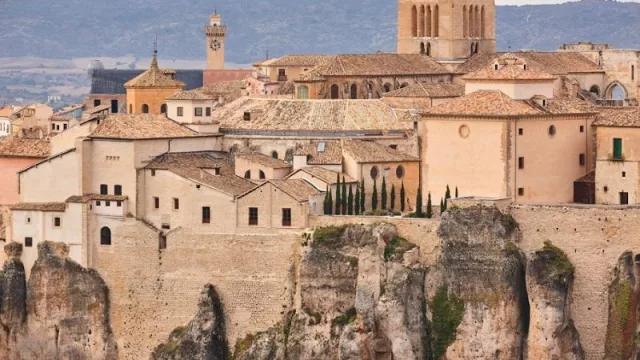 Galicia, entre las 4 CCAA de España con los municipios más baratos para alquilar