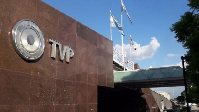 Es oficial: el Gobierno intervendrá los medios públicos durante un año, los detalles del decreto