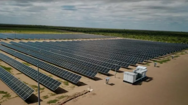 Dos parques solares de Mendoza bajo la gestión de Genneia (la responsable del 21% de la energía eólica y el 12% de la solar del país)