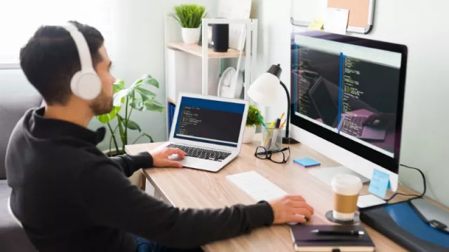 Por sí o por no… ¿trabajo remoto?: Argentina es el país con menor presencialidad en las empresas (el trabajo híbrido se triplicó)