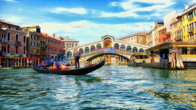 Se dobla el número de españoles que el próximo verano hará un viaje sorpresa