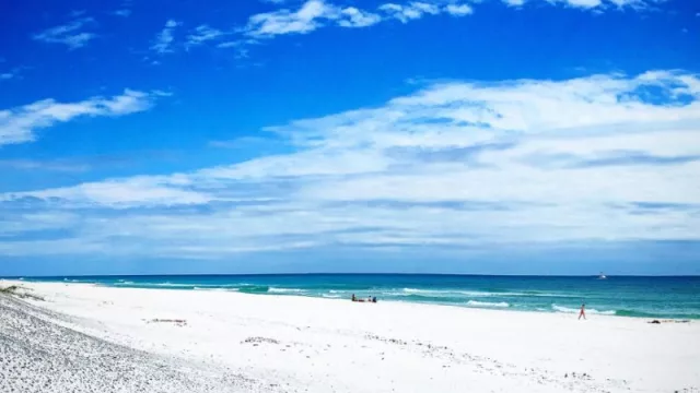 Opal Beach: el verdadero paraíso oculto, turquesa y blanco, en Florida que debes conocer
