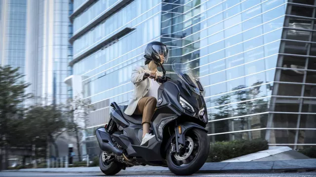 Estos dos modelos de QJMotor te esperan con beneficios y cuotas sin interés