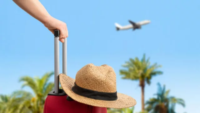 El peso fuerte y sus efectos: auge del turismo exterior y caída de la competitividad