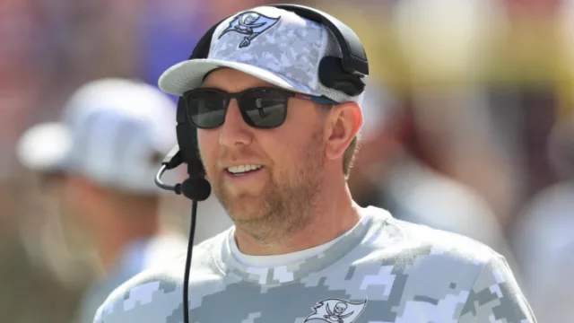 La NFL gana fans de todo LatAm y están en constante revolución (Jacksonville: Liam Coen, el 'Wunderkind' Ofensivo, Toma las Riendas de los Jaguars)