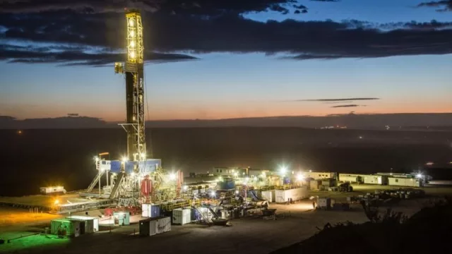 Caída en la demanda de petróleo genera preocupación en los mercados internacionales