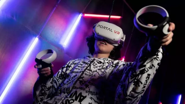 Cómo es el plan de franquicias que lanzó el parque de realidad virtual “VR Arena” en Argentina