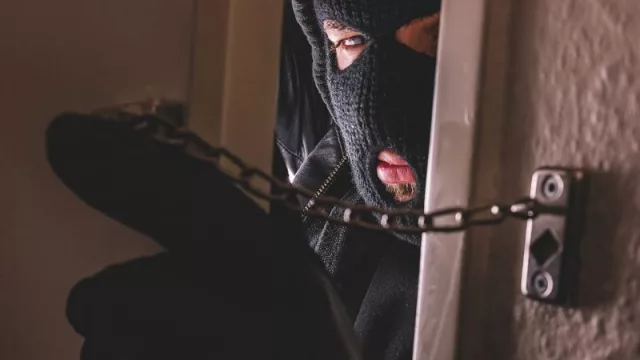 Barcelona, la ciudad más insegura de España, lidera la contratación de cajas fuertes privadas este verano