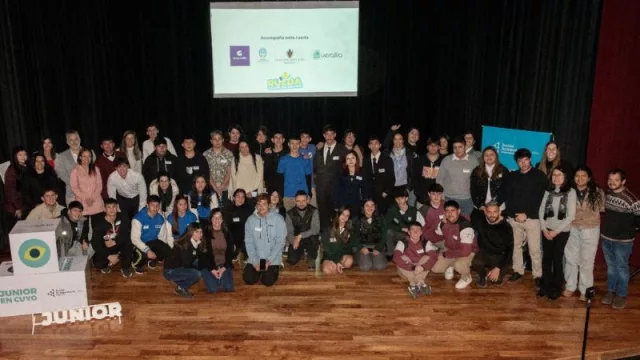 Estudiantes de 15 a 18 años de Mendoza vendieron acciones para hacer realidad sus emprendimientos
