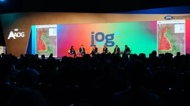 Con récord de participación, más de 600 jóvenes debatieron el futuro del sector energético en la AOG 2025
