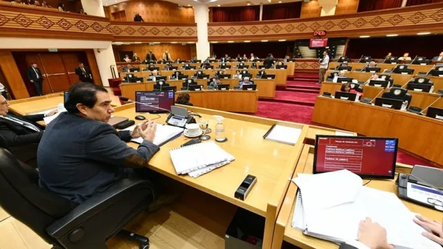 Tucumán aprobó una ley que impulsa el uso de vehículos eléctricos e híbridos con incentivos fiscales