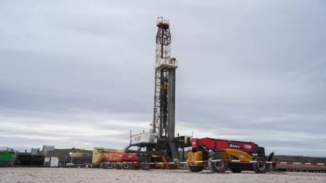 Nuevo hito técnico en Vaca Muerta: YPF completó un pozo de 8.206 metros