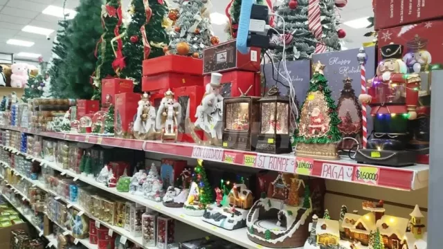 Fiestas de fin de año: cuánto cuestan los arbolitos y productos navideños en Jujuy