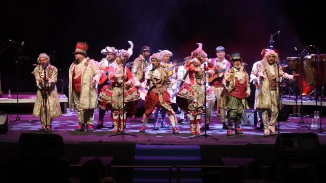 Cádiz roza el lleno por Carnaval y el precio de las últimas habitaciones escala hasta los 415 euros