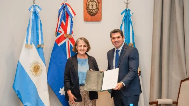 La embajadora de Australia visitó San Juan y destacó el potencial de cooperación minera