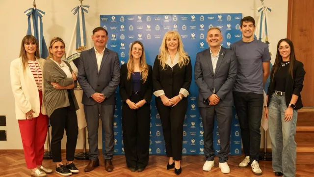 Tucumán formalizó Cabify (impacto en el transporte, la competencia y la recaudación)