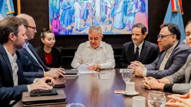 Alumbrera financia tomógrafos y obras viales (y vuelve a mover la agenda social minera en Catamarca)