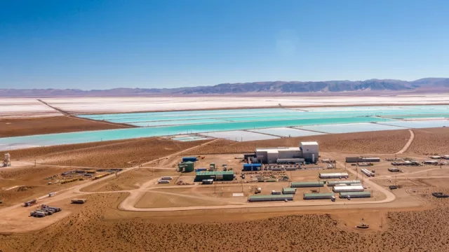Rio Tinto abrió una convocatoria para jóvenes ingenieros en el Salar del Hombre Muerto
