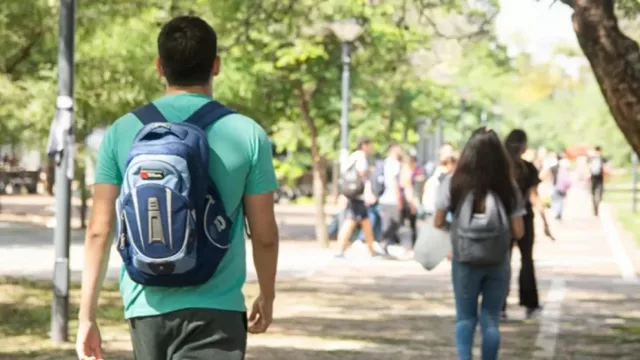 Unos 2.000 estudiantes jujeños dejaron Córdoba por el impacto de la crisis económica