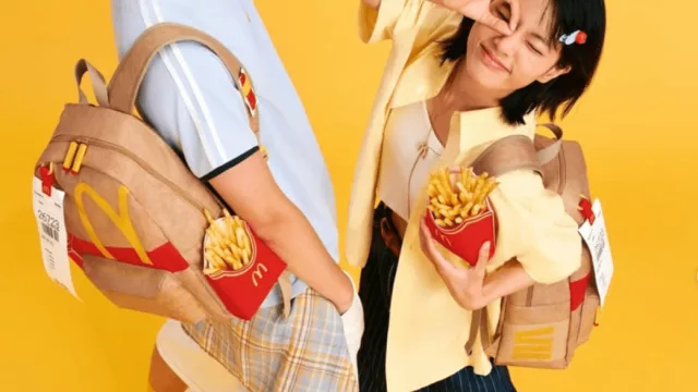 McDonald's China convirtió una bolsa de papas en el drop más codiciado de 2026 (una mochila de papel)