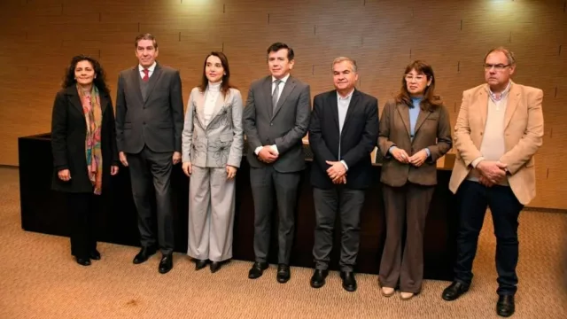 Santiago amplía la capacitación laboral y suma cursos de tecnología, videojuegos y drones
