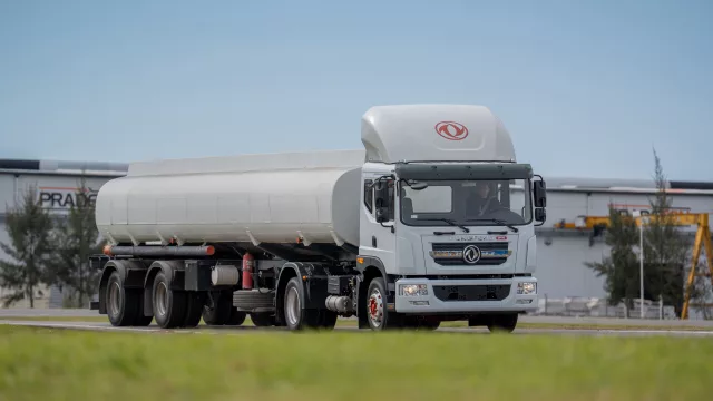 Dongfeng amplía su oferta en Argentina: el nuevo Captain D 1830 Tractor llegó a AGN Norte