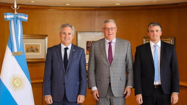 Vicuña se reunió con el canciller Quirno y ratificó su plan de inversión de US$ 18.000 millones
