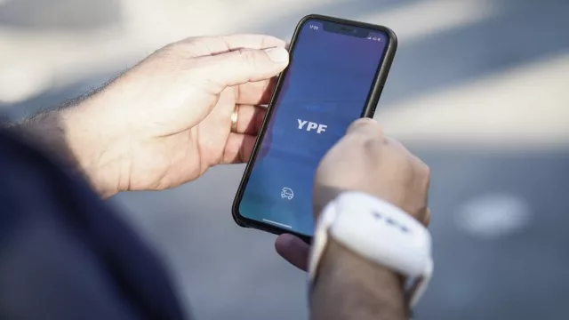 YPF alcanzó un millón de acciones compradas desde su aplicación en apenas un mes