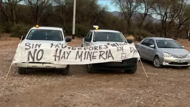 Proveedores mineros de Tinogasta reclaman más contratación local y evalúan cortar la Ruta 60